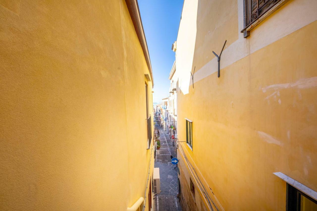 Sicilian Dream Apartments Cefalu Exterior photo